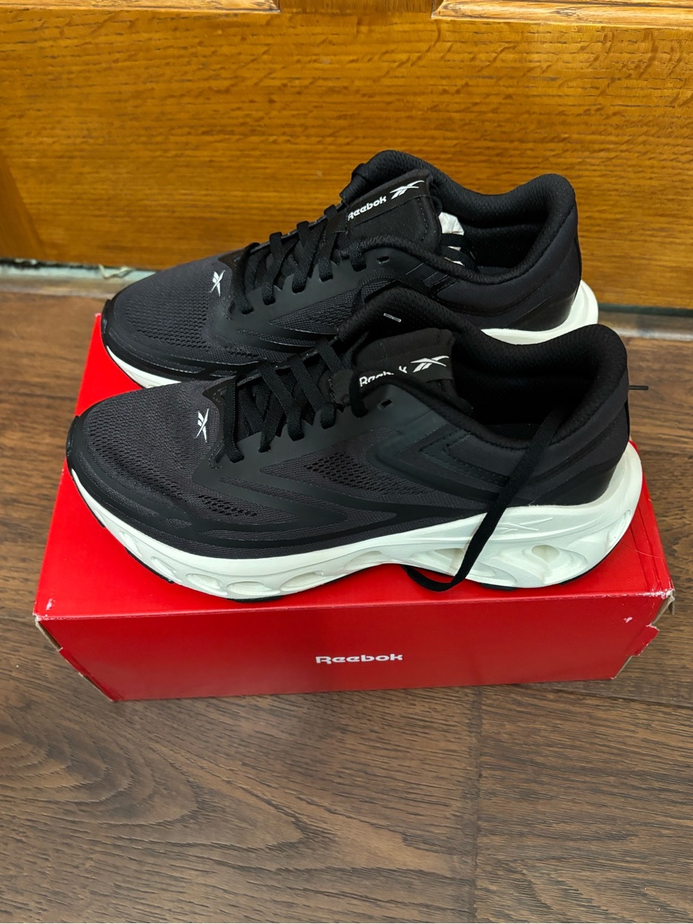 Reebok Fuel Flex Run Women's Running Shoes - Black/White Size 8. NIB - Picture 3 of 9